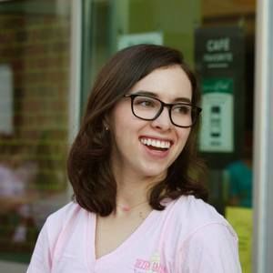 Meet your Posher, Caroline